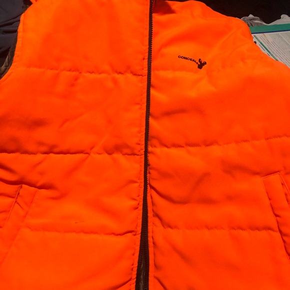 Winchester Camo Vest - Picture 4 of 5